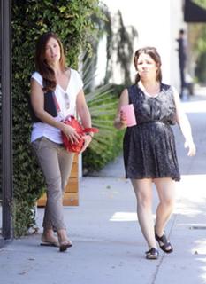 Minka Kelly feet photo thumbnail
