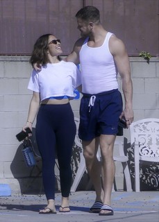 Minka Kelly feet photo thumbnail