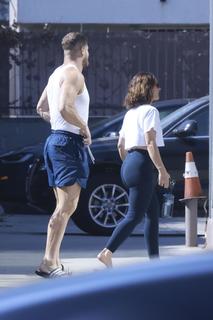 Minka Kelly feet photo thumbnail