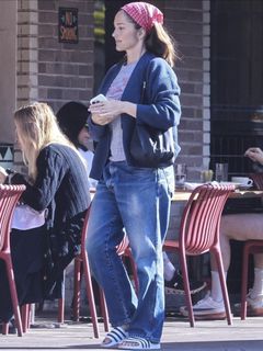 Minka Kelly feet photo thumbnail