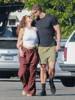 Minka Kelly feet photo thumbnail