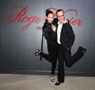 Minnie Driver feet photo thumbnail