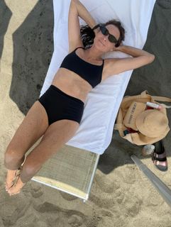 Minnie Driver feet photo 9
