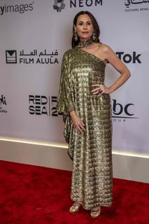 Minnie Driver feet photo 5