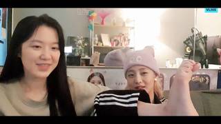 Minnie feet photo thumbnail