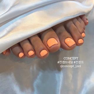 Minnie feet photo thumbnail