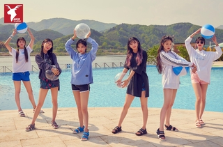 Minnie feet photo thumbnail