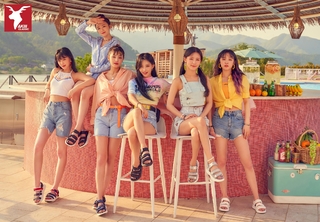 Minnie feet photo thumbnail