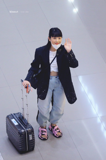 Minnie feet photo thumbnail