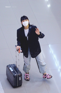 Minnie feet photo thumbnail