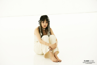 Minnie feet photo thumbnail