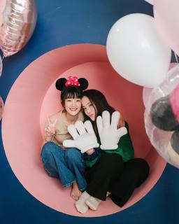 Minnie feet photo thumbnail