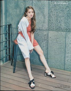 Minnie feet photo thumbnail