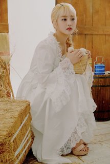 Minnie feet photo thumbnail