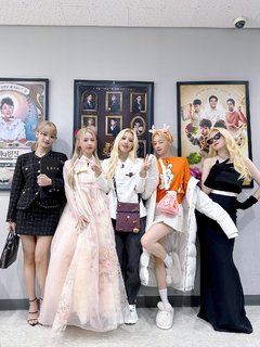 Minnie feet photo thumbnail