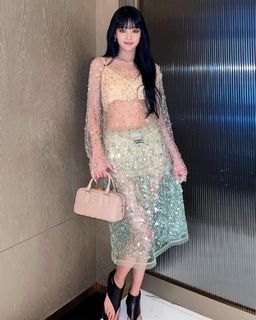 Minnie feet photo thumbnail