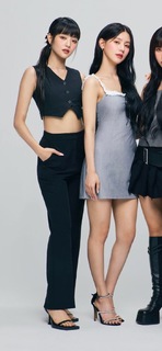 Minnie feet photo thumbnail