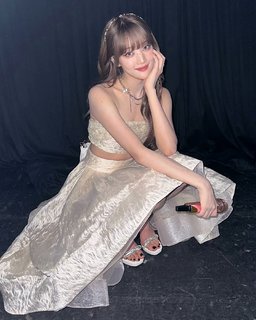 Minnie feet photo thumbnail