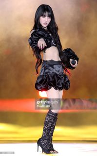 Minnie feet photo thumbnail