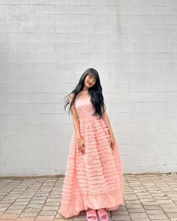 Minnie feet photo thumbnail