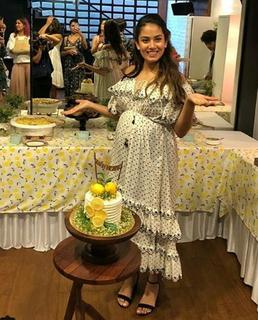 Mira Kapoor feet photo 8