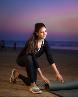 Mira Kapoor feet photo 4