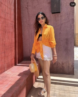 Mira Kapoor feet photo 2