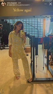 Mira Kapoor feet photo 18