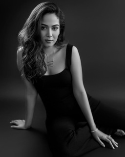 Mira Kapoor feet photo 20