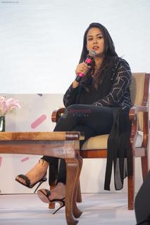 Mira Kapoor feet photo 8