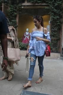 Mira Kapoor feet photo 1