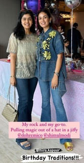 Mira Kapoor feet photo 19