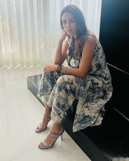 Mira Kapoor feet photo 9