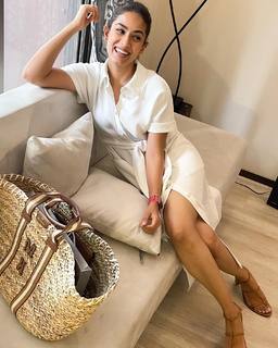 Mira Kapoor feet photo 18