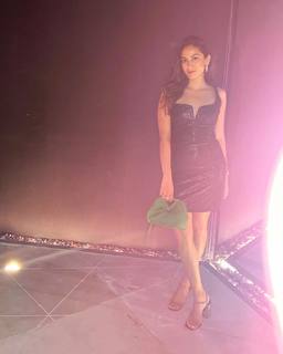 Mira Kapoor feet photo 20
