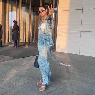 Mira Kapoor feet photo 1