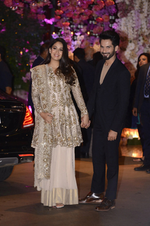 Mira Kapoor feet photo 17