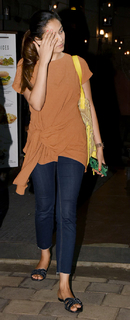 Mira Kapoor feet photo 6