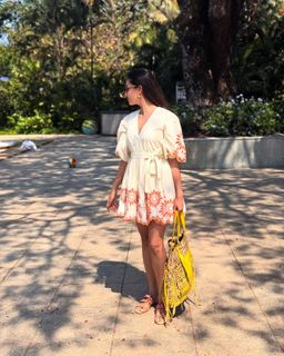 Mira Kapoor feet photo 19