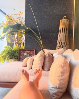 Mira Kapoor feet photo 18