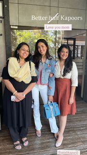 Mira Kapoor feet photo 11