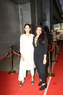 Mira Kapoor feet photo 13