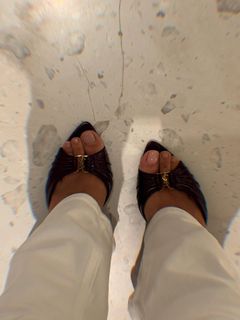 Mira Kapoor feet photo 17