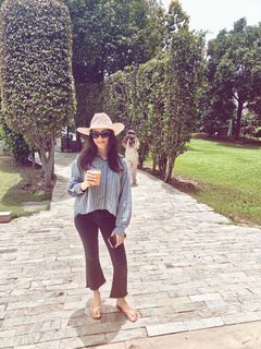 Mira Kapoor feet photo 3