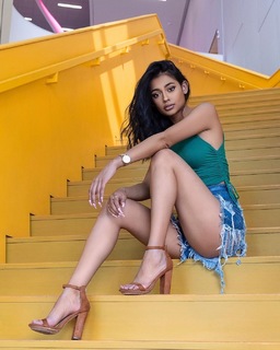 Mira Patel feet photo 2