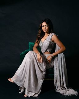 Mira Patel feet photo 8