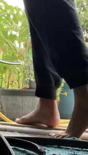 Mira Patel feet photo 16