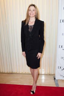 Mira Sorvino feet photo thumbnail