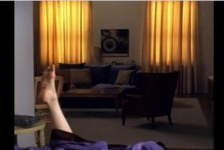 Mira Sorvino feet photo thumbnail