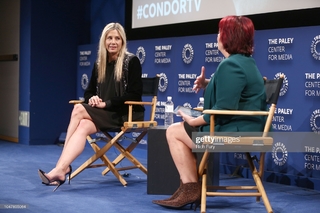 Mira Sorvino feet photo thumbnail